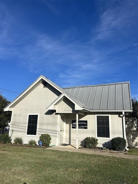 A home in Sulphur Springs