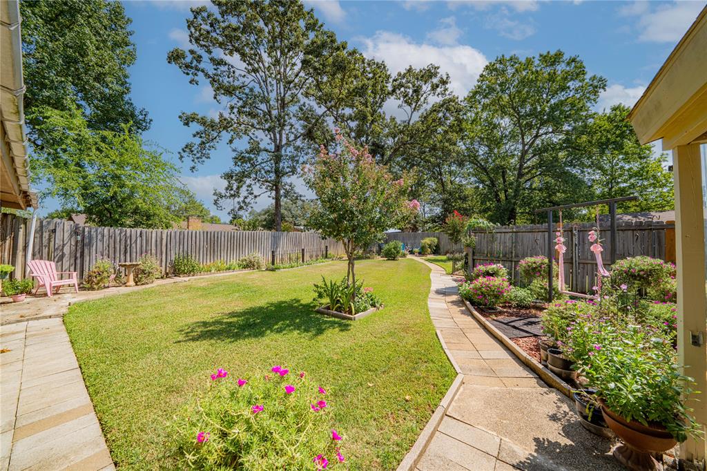 Thomas Manor - Residential