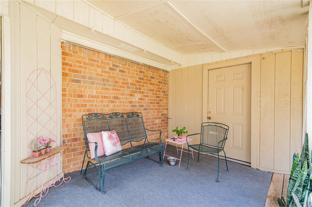 Thomas Manor - Residential