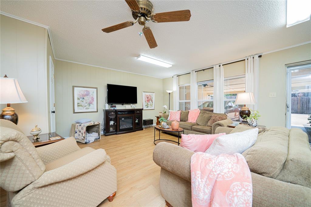 Thomas Manor - Residential