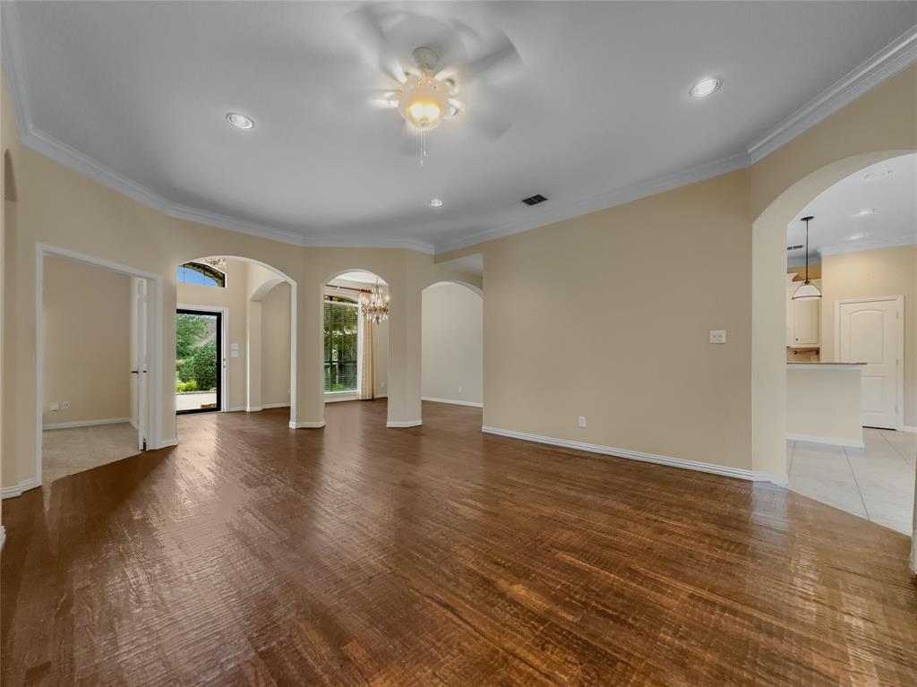 5143 Pond Bluff Way