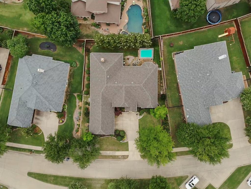 5143 Pond Bluff Way
