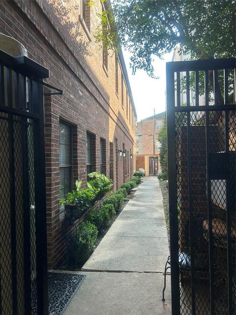 4231 Gilbert Avenue Dallas TX 75219