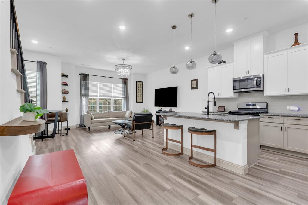 Wade Settlement Ph One - Residential Lease