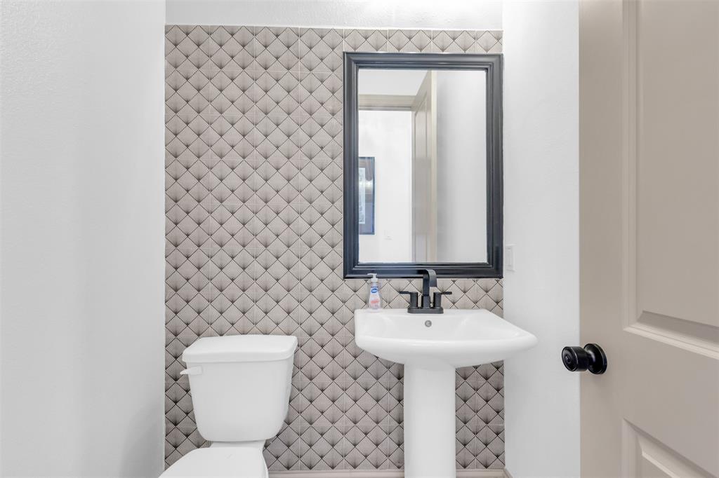 Wade Settlement Ph One - Residential Lease