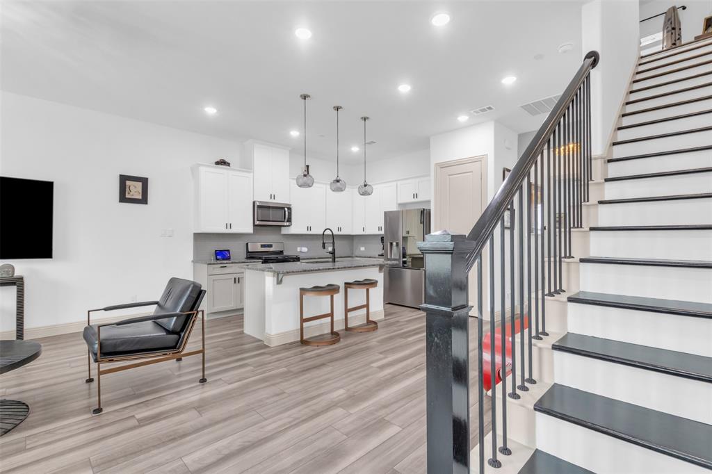 Wade Settlement Ph One - Residential Lease