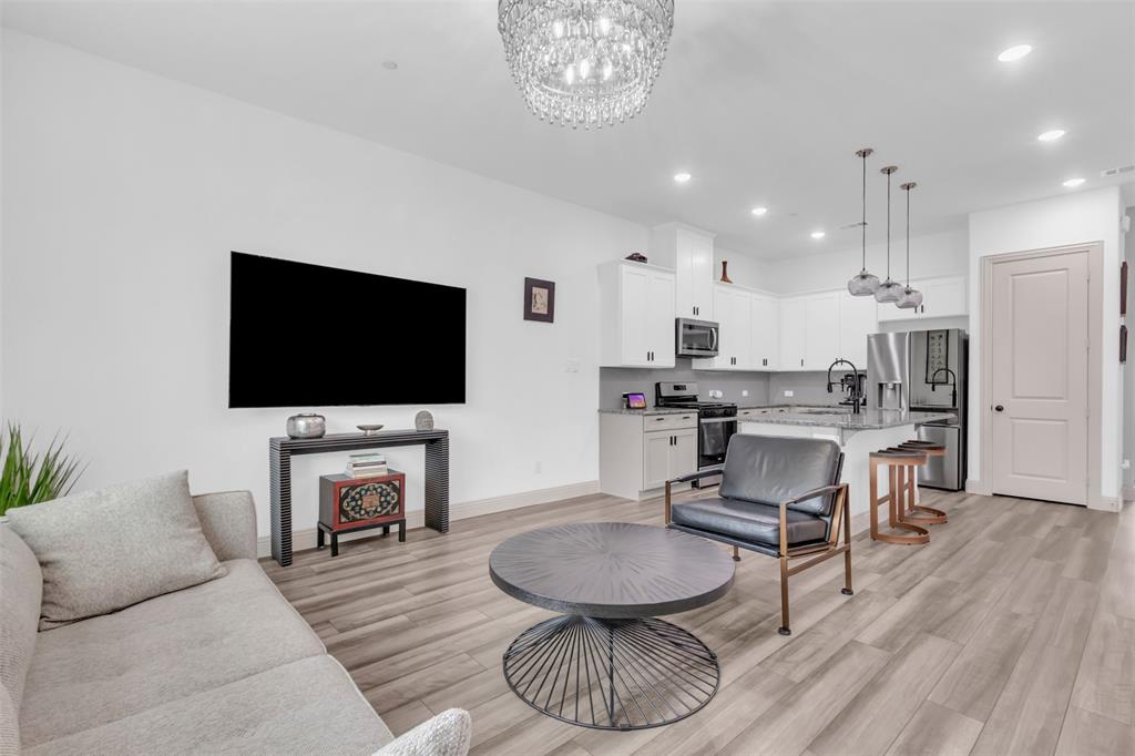 Wade Settlement Ph One - Residential Lease