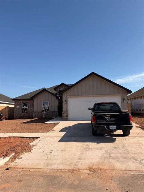 Photo of 137 Copper Ln, Abilene, TX 79602 (MLS # 21330727)