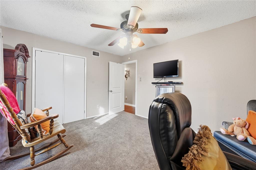 Carriage Hill-Forest Hill - Residential