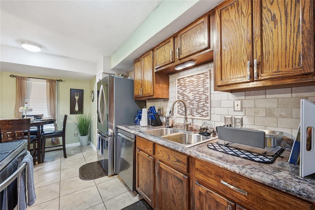 Carriage Hill-Forest Hill - Residential