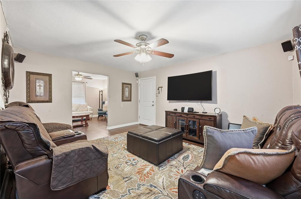 Carriage Hill-Forest Hill - Residential