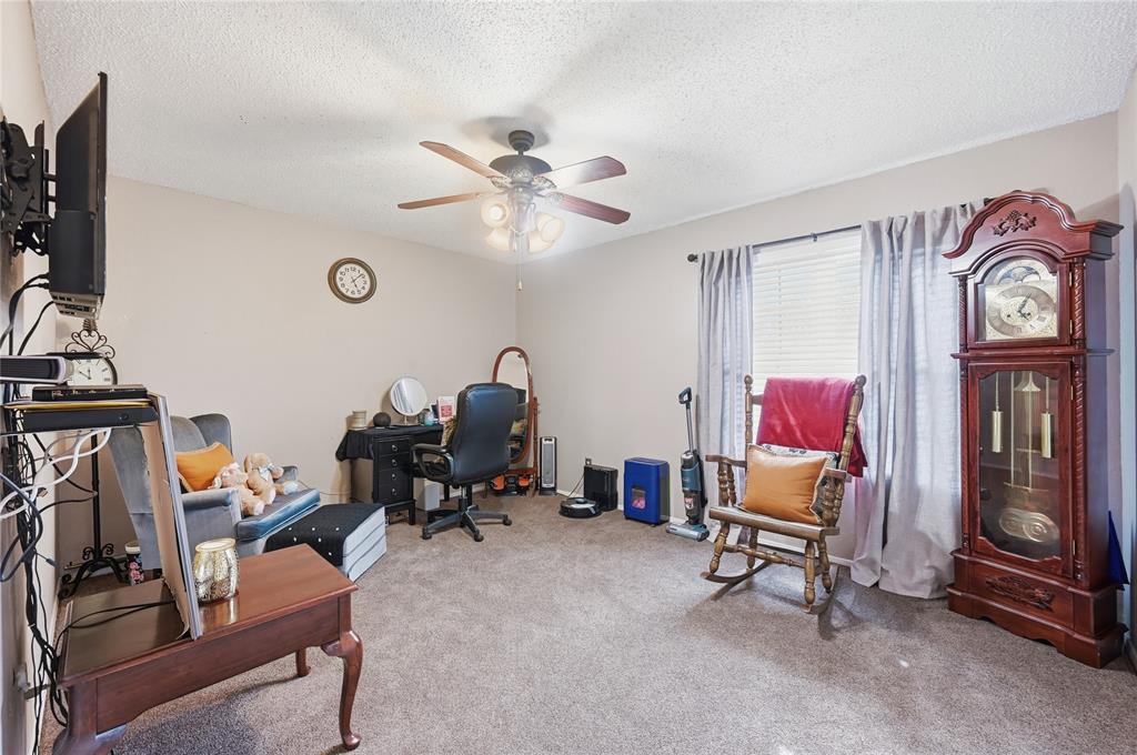 Carriage Hill-Forest Hill - Residential