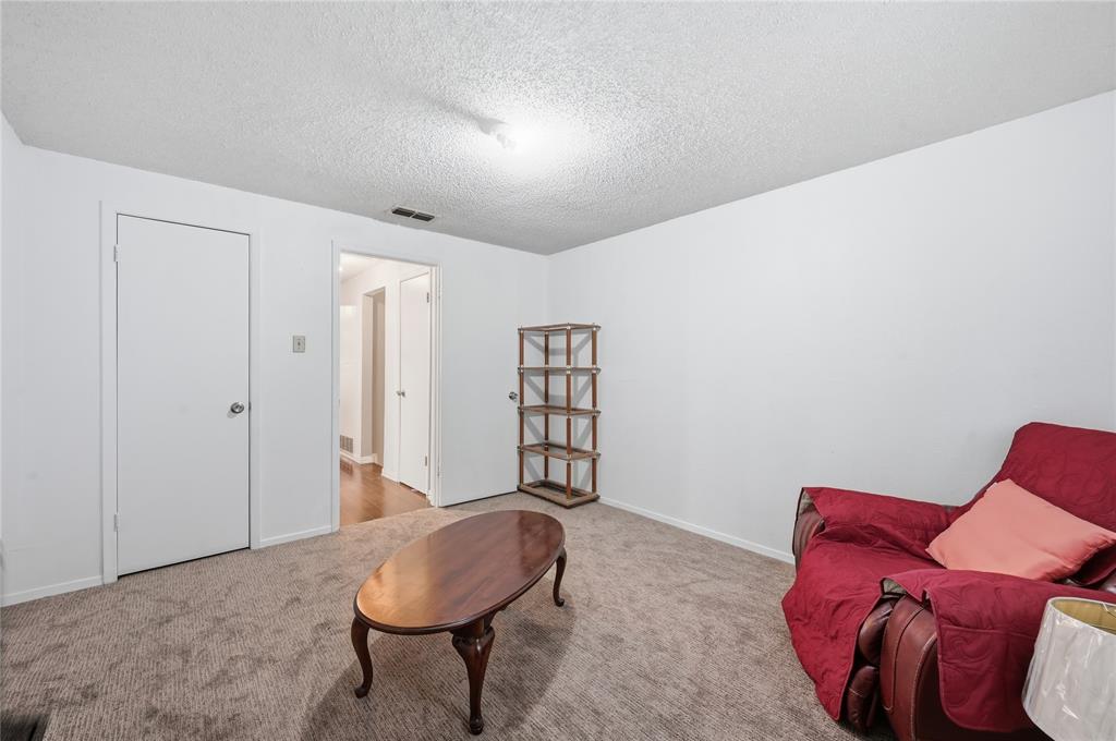 Carriage Hill-Forest Hill - Residential