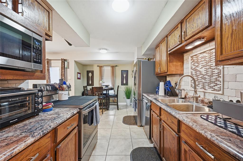 Carriage Hill-Forest Hill - Residential