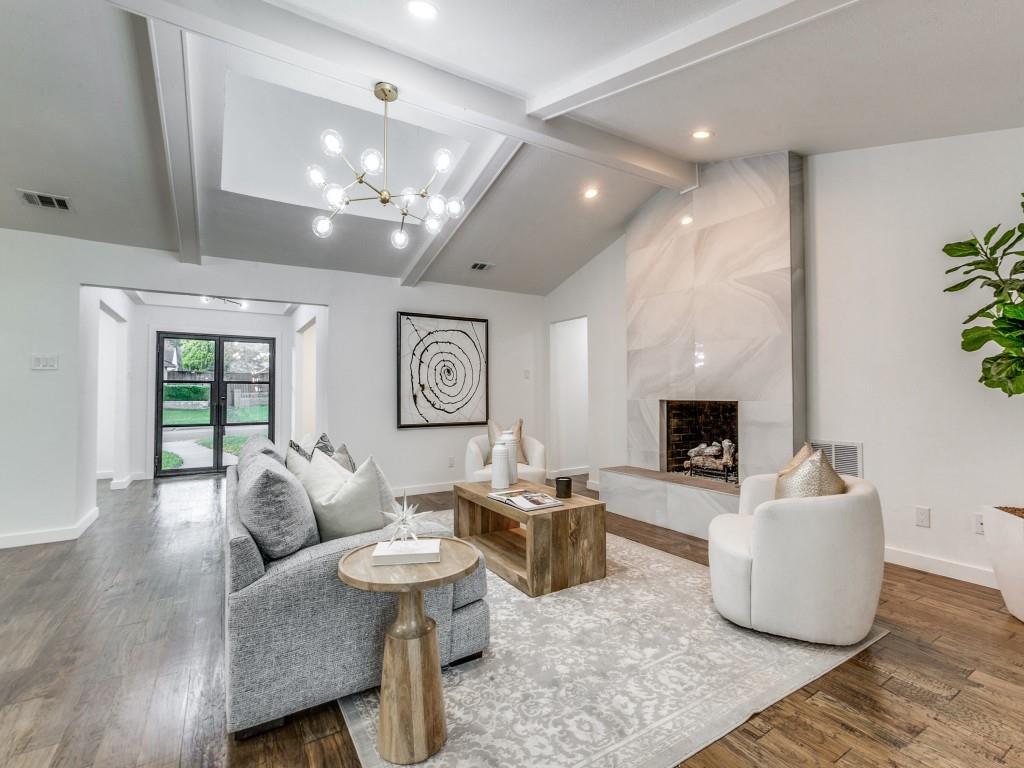 6826 Town Bluff Drive