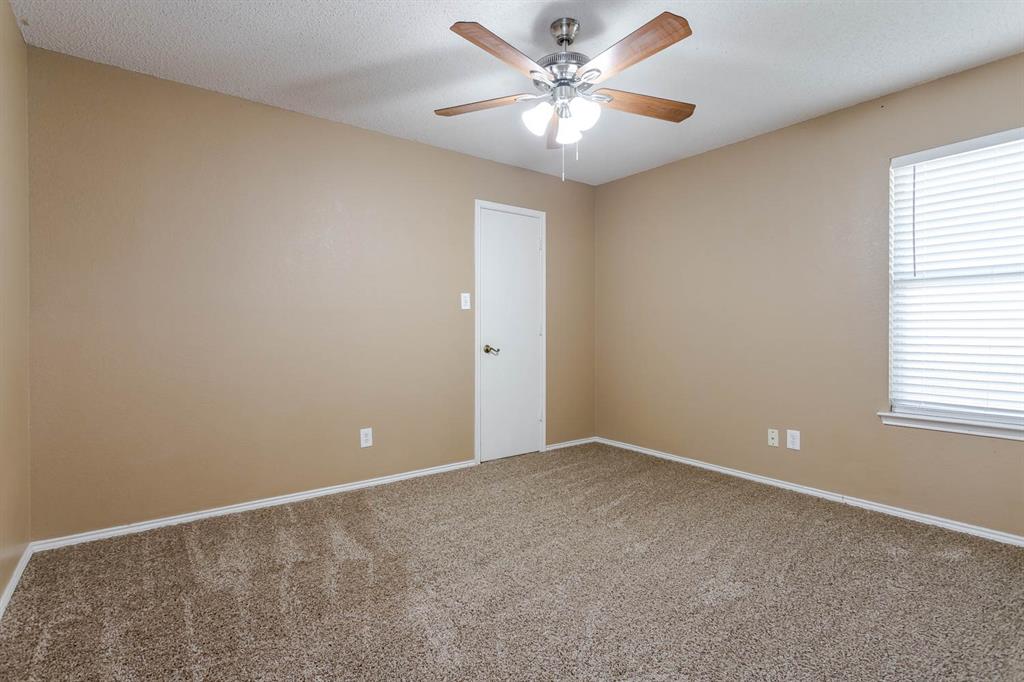 Lonesome Dove Estates Arlingtn - Residential Lease