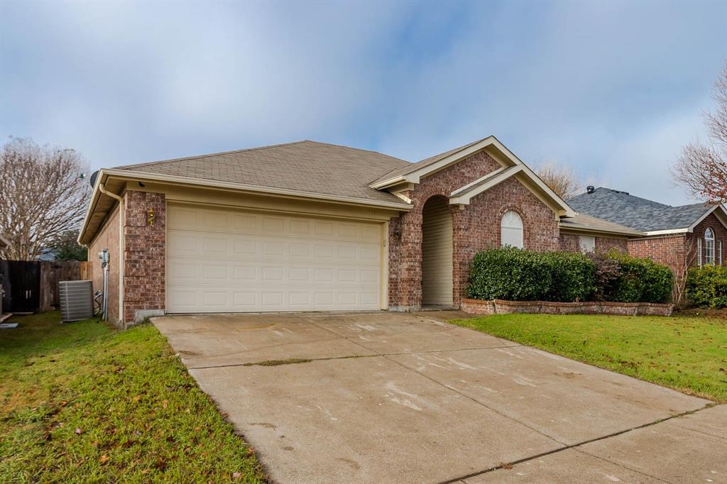 Lonesome Dove Estates Arlingtn - Residential Lease