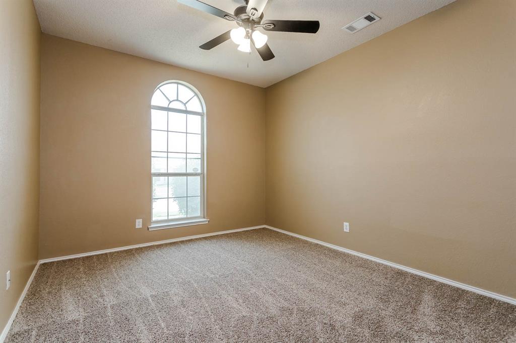 Lonesome Dove Estates Arlingtn - Residential Lease