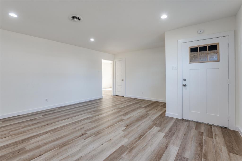 3072 Mark Twain Drive