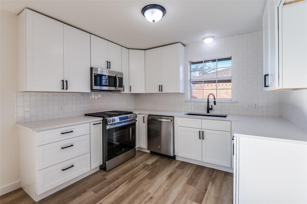 Valwood Park 14 - Residential