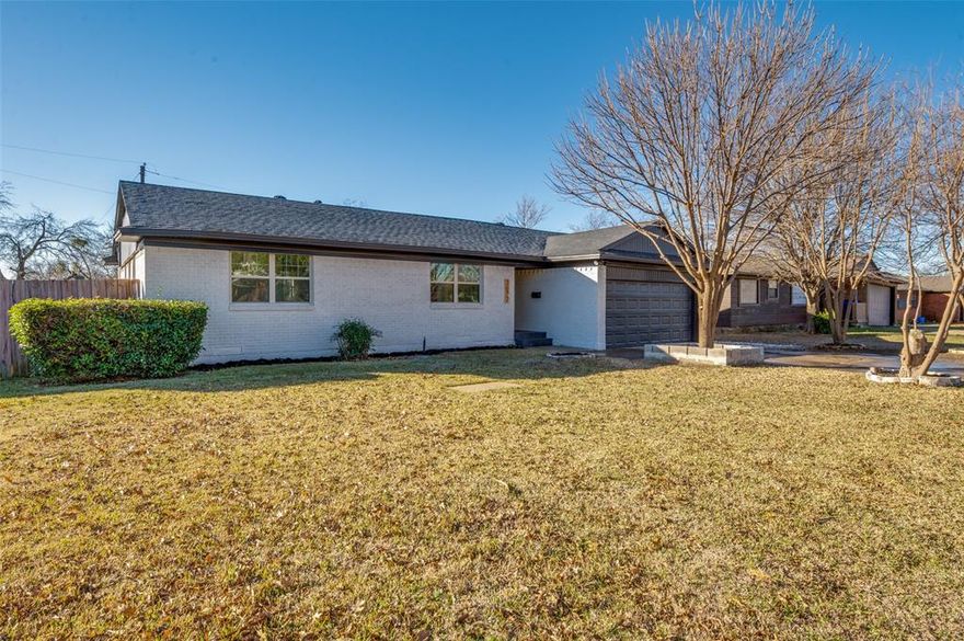 BEAUTIFUL FARMERS BRANCH HOME! 3 BEDROOM, 2 BATH. WITH NEW CABINETS, NEW QUARTZ COUNTER TOPS, DECORATIVE BACKSPLASH AND NEW STAINLESS STEEL APPLIANCES. NEW FLOORING, FRESHLY PAINTED INSIDE AND OUT, DESIGNER TILE IN BATHROOMS. BIG BACK YARD WITH NEWLY BUILT PATIO AND DECK READY FOR YOUR OUTDOOR GATHERINGS, CLOSE TO AMAZING PARKS, COME SEE THIS ONE TODAY!BRING YOUR GRILL!