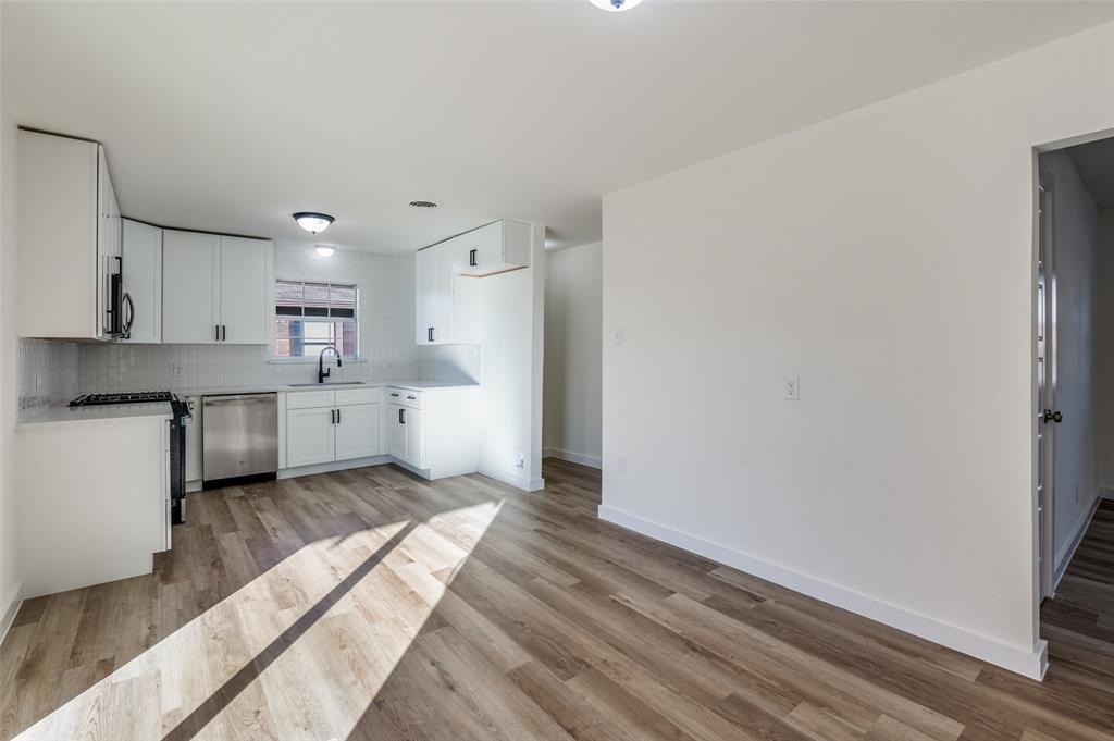 Valwood Park 14 - Residential