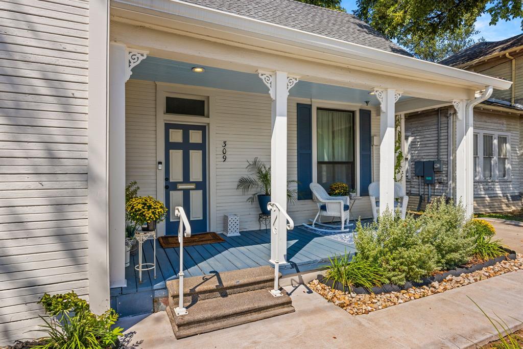 309 E Franklin Street