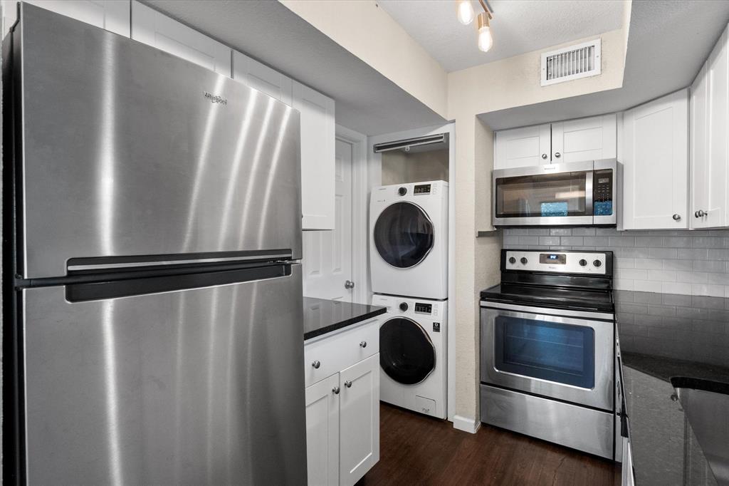 Arlington Oaks Condo - Residential