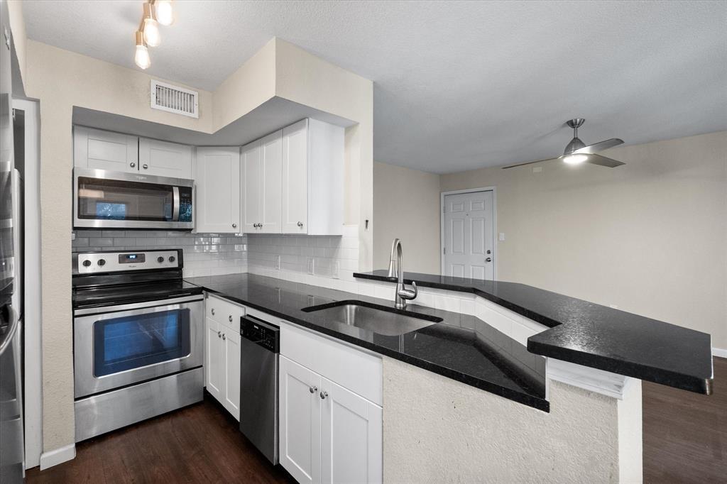 Arlington Oaks Condo - Residential