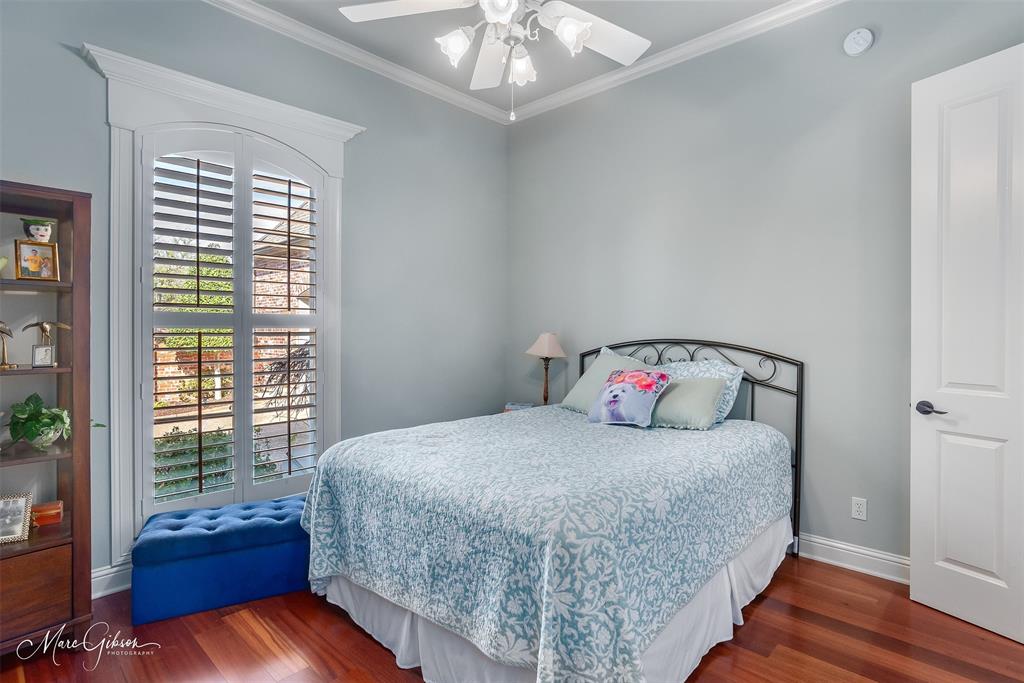 Oak Alley - Residential