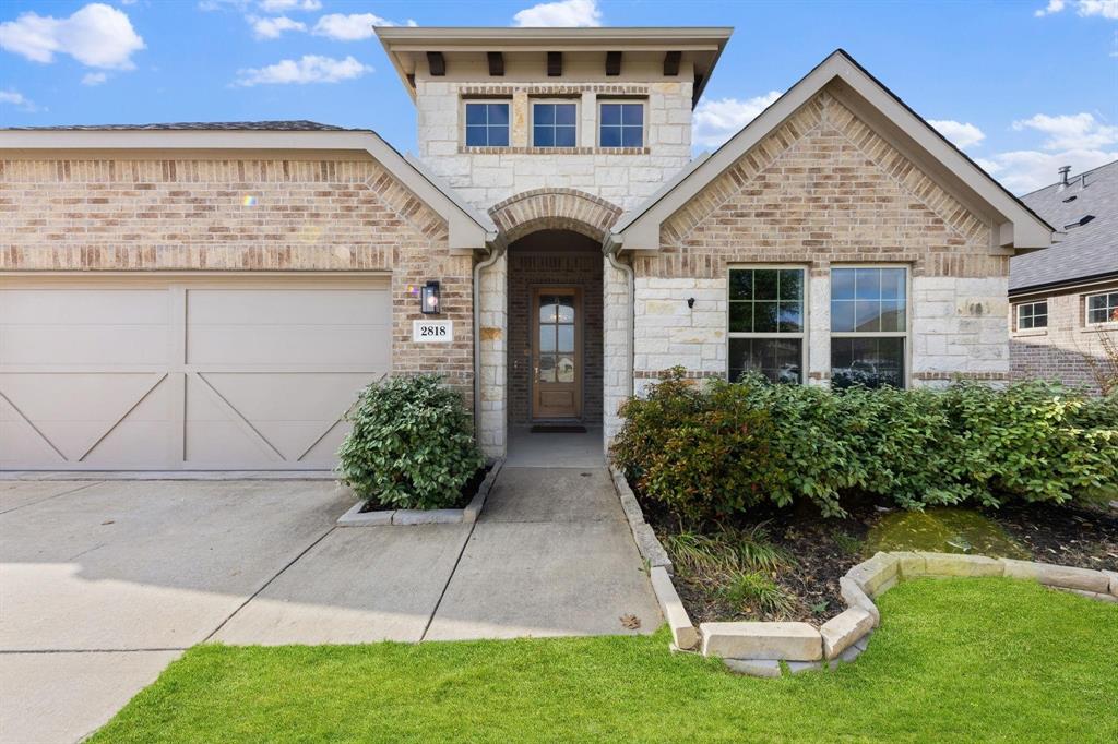 2818 Chestnut Lane