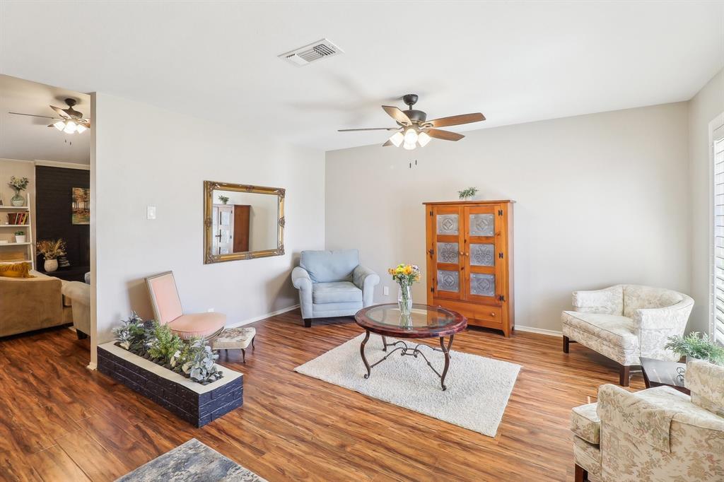 627 E Center Circle