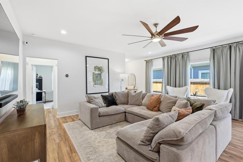 S D Lawrence - Residential