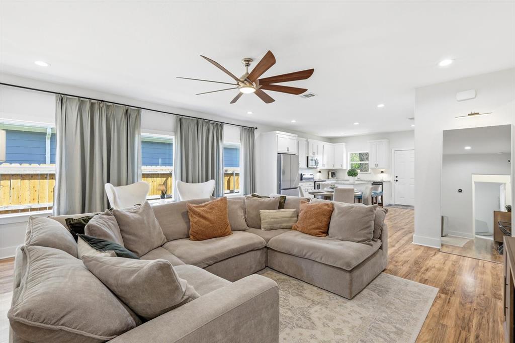 S D Lawrence - Residential