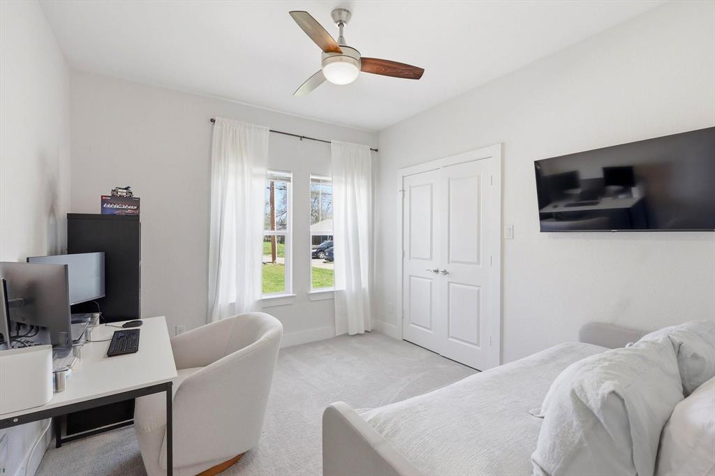 S D Lawrence - Residential