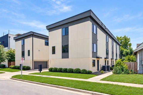 Photo of 5602 Lindell Avenue #B, Dallas, TX 75206 (MLS # 21401150)