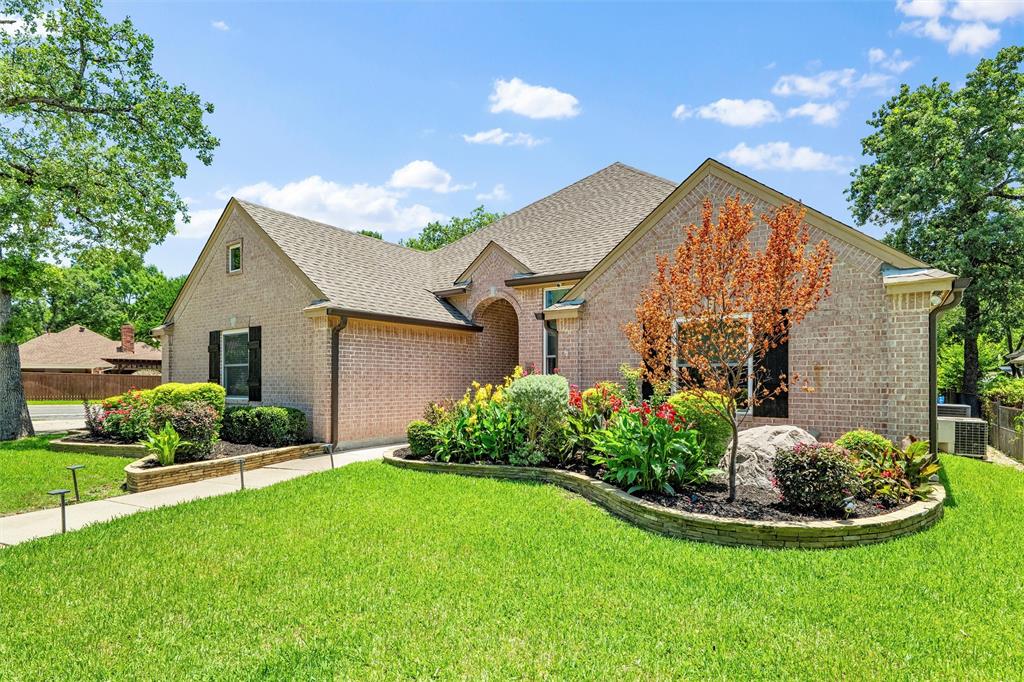 1401 Briar Meadow Drive