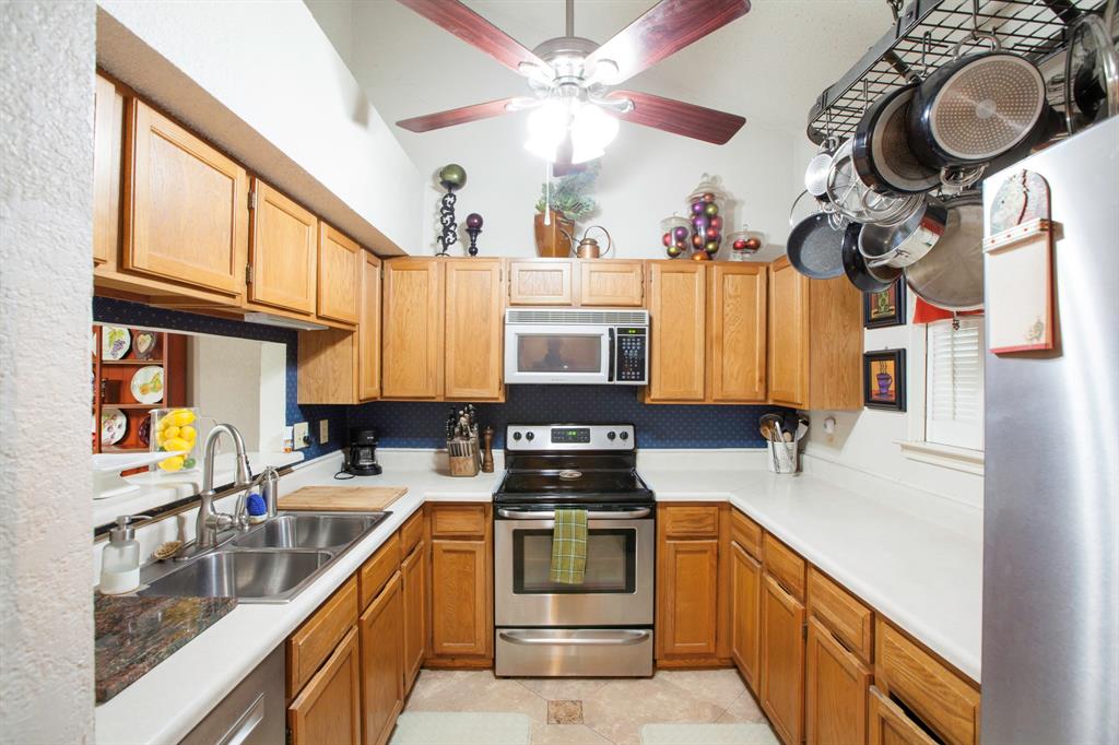 Euless, Texas 76039, United States, 3 Bedrooms Bedrooms, ,2 BathroomsBathrooms,Residential,Active,185463