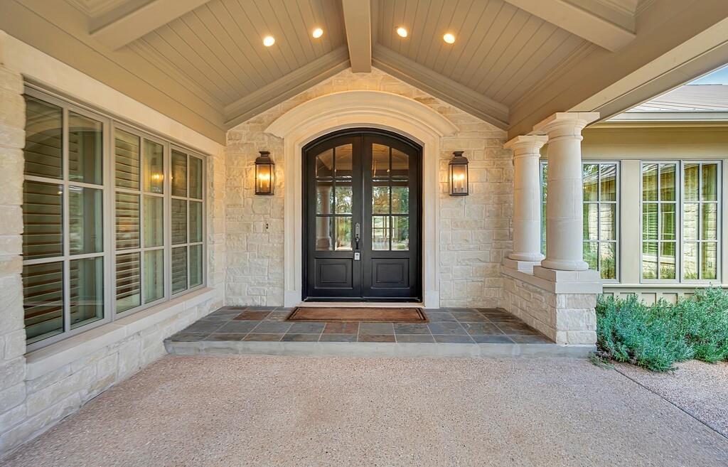 3989 Sunset Cliff Road
