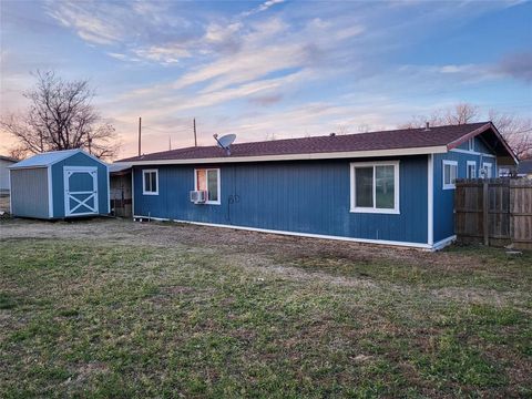 A home in Jacksboro