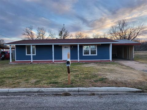 A home in Jacksboro