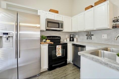 Independence Park 03 Phase A Add - Residential Lease