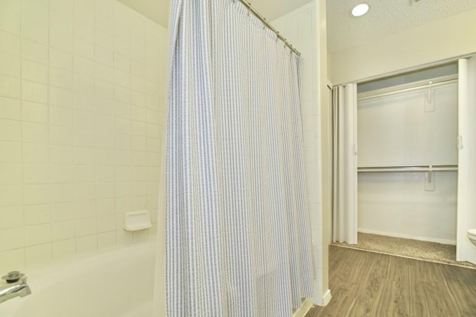 Independence Park 03 Phase A Add - Residential Lease