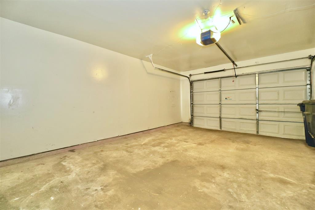 Independence Park 03 Phase A Add - Residential Lease