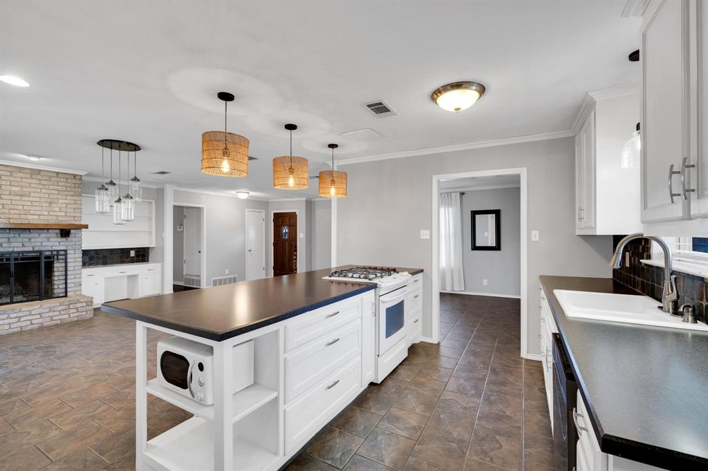 College Hills#4 - Residential Lease