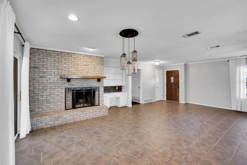 College Hills#4 - Residential Lease