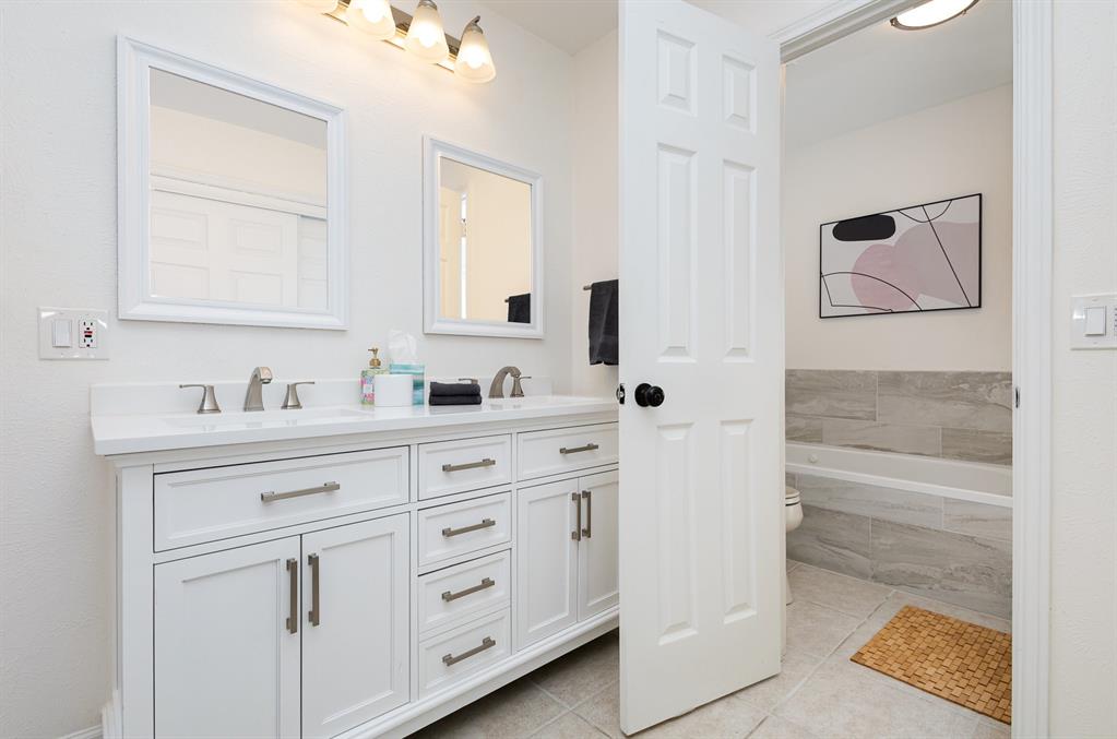 Fountain Park Third Sec - Residential Lease