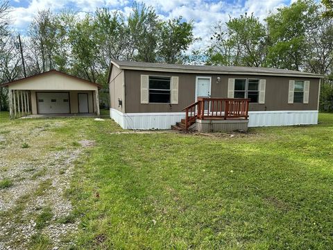 Manufactured Home in Campbell TX 106 Pecan Street.jpg
