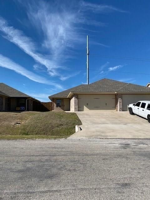 Photo of 3113 Weave Court, Granbury, TX 76049 (MLS # 21224793)