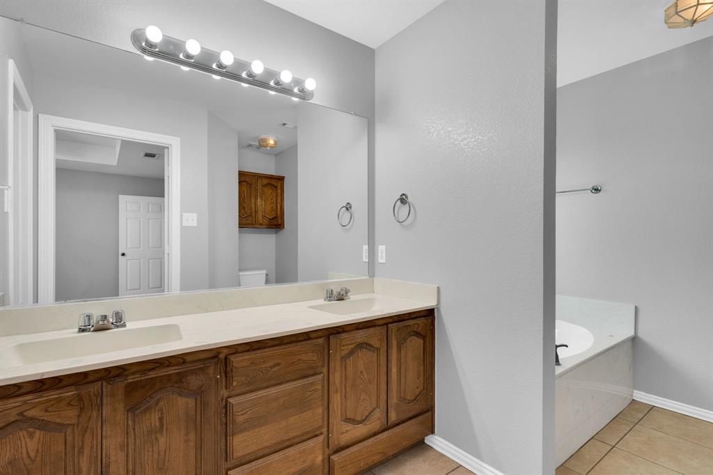 812 P OLIVARI 3.99 ACRES - Residential